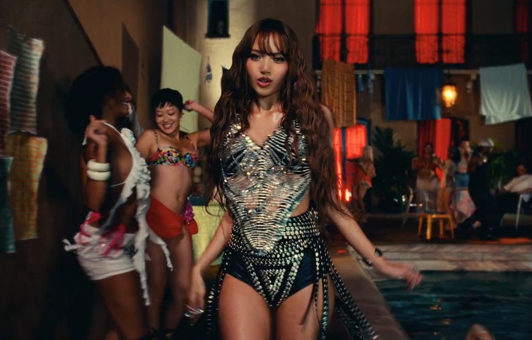 LISA - WHEN I'M WITH YOU feat. Tyla