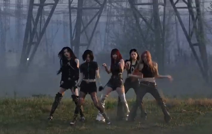 ITZY - Girls Will Be Girls