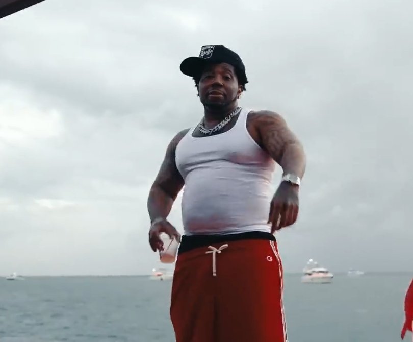 YFN Lucci - GHOST.