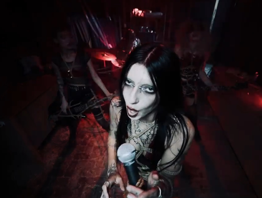 DeathbyRomy - Hellhound feat. Jazmin Bean